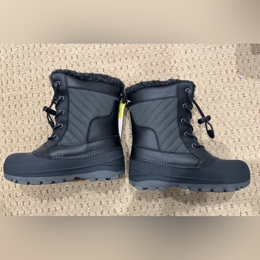 NWT Cat & Jack Black Waterproof Warm Winter Boots with Fur Lining size 1
